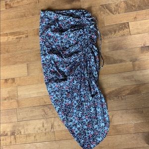 New Floral Ari Skirt Size 2 by Veronica Beard